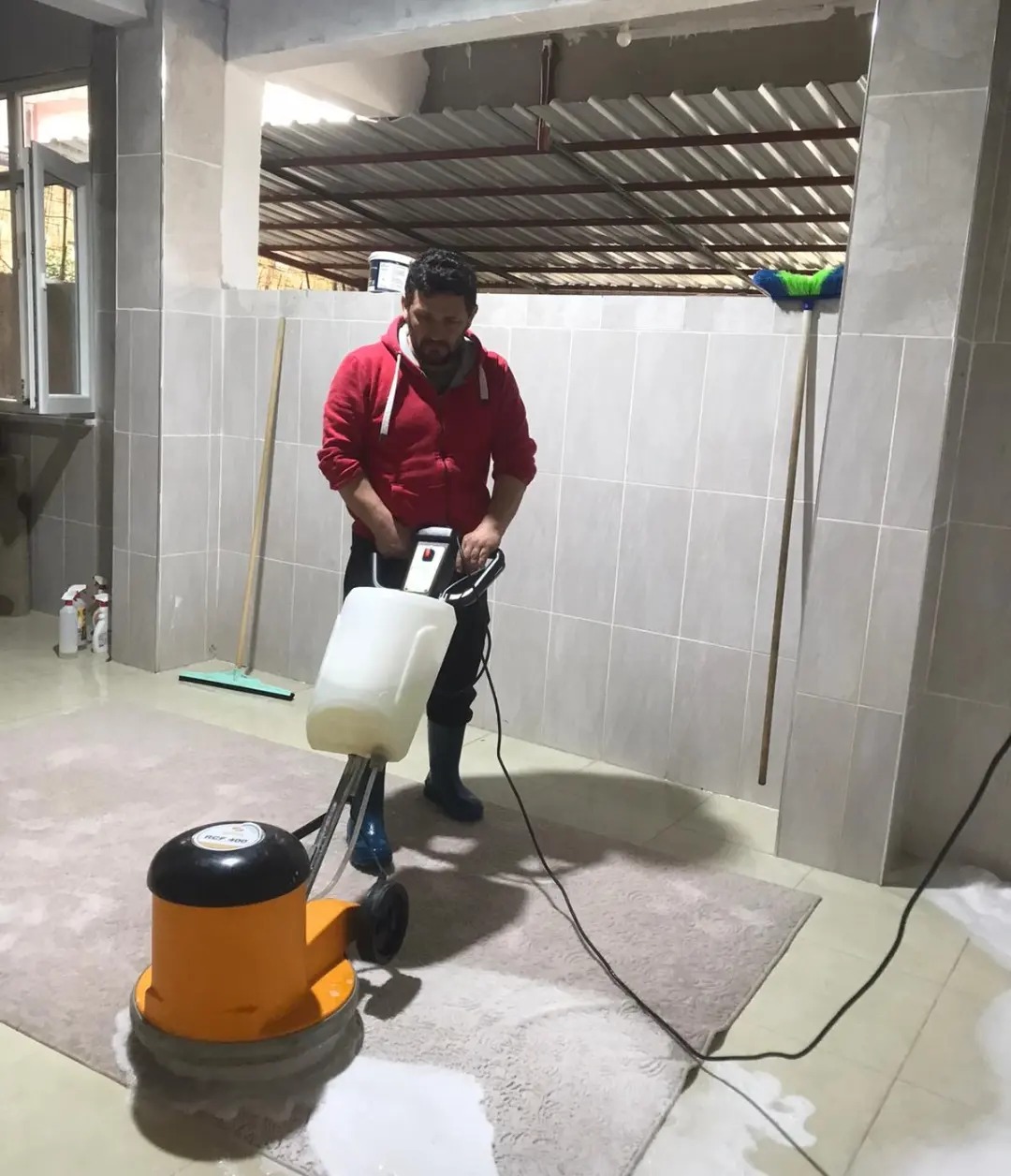 halı fırçalama makinası